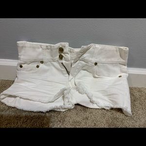 Refuge shorts lot